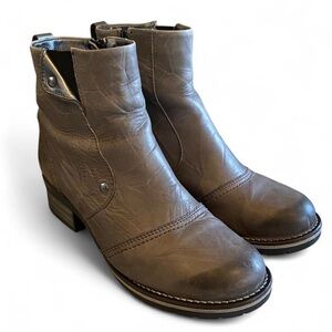Elegant Dromedaris Heeled Boots
